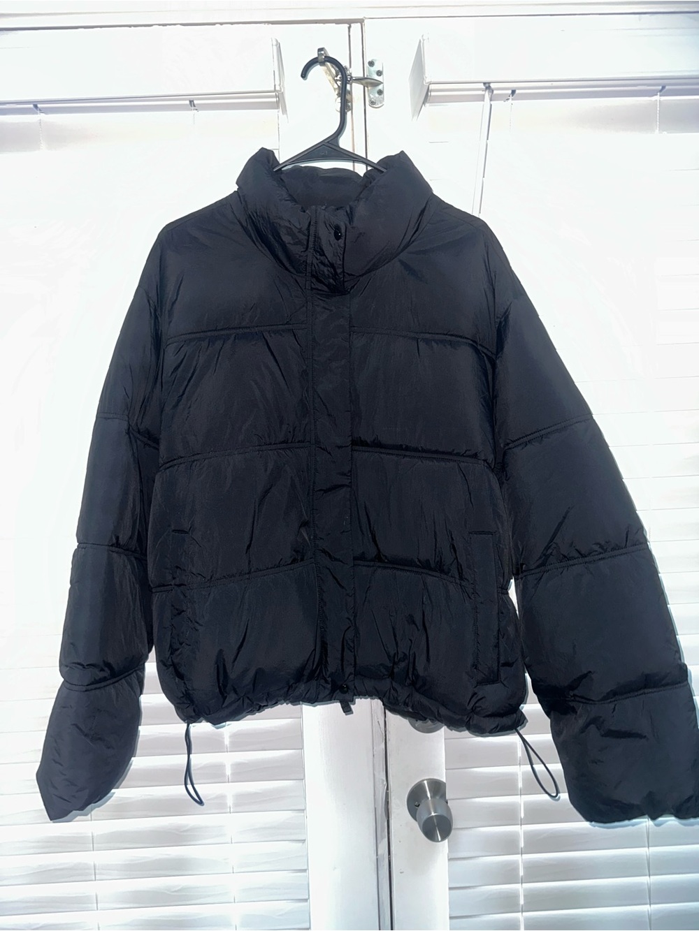 Women's Old Navy Black Puffer Jacket - Lightweight Insulated With Drawstrings